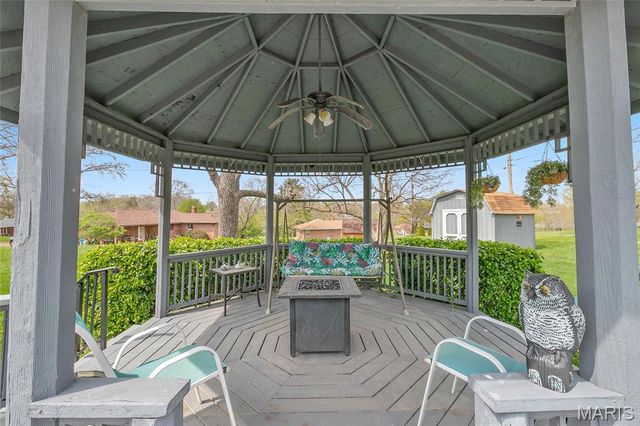 839 Meadow Acres Lane, Mehlville, MO 63125