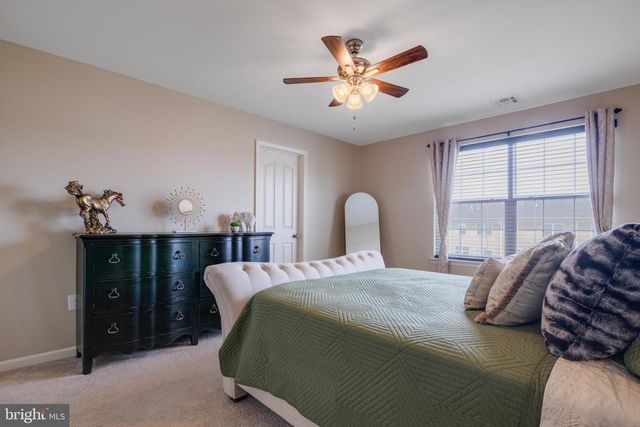 46 CREEKSIDE WAY, Burlington, NJ 08016