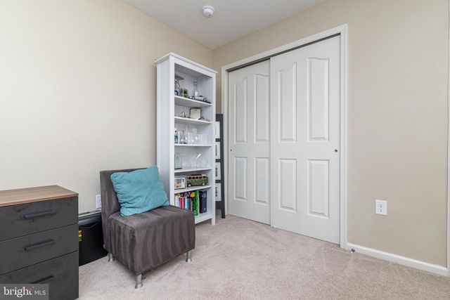 46 CREEKSIDE WAY, Burlington, NJ 08016