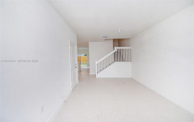 2642 SE 10 street, Homestead, FL 33035