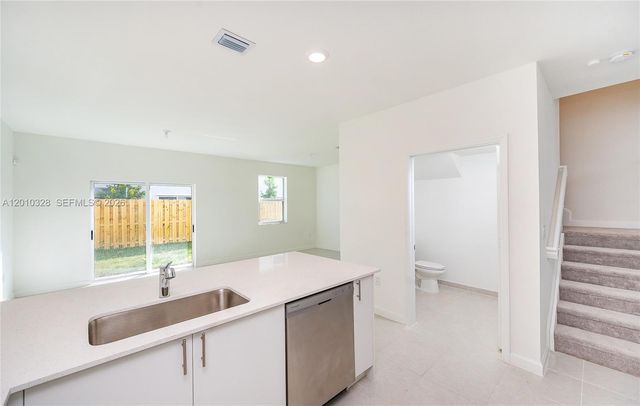 2642 SE 10 street, Homestead, FL 33035