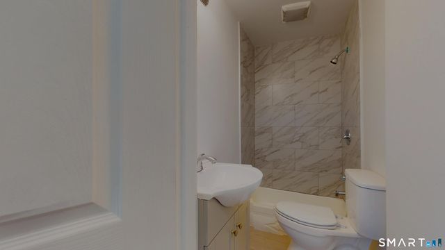 24 Bond Street, Hartford, CT 06114