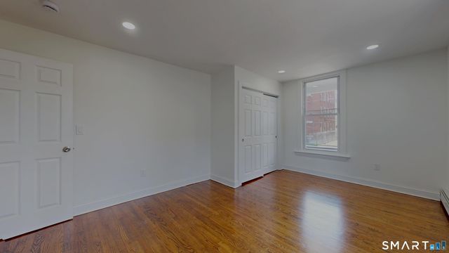 24 Bond Street, Hartford, CT 06114