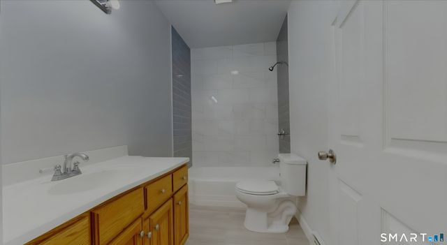 24 Bond Street, Hartford, CT 06114