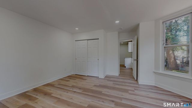 24 Bond Street, Hartford, CT 06114