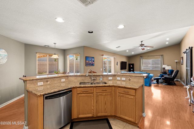 9300 E Amethyst Quartz Drive, Tucson, AZ 85747