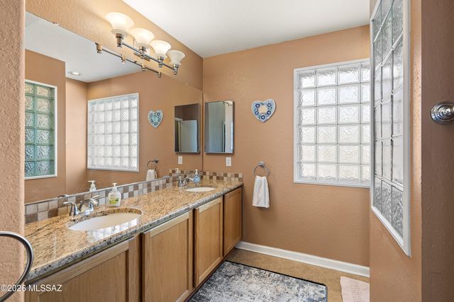 9300 E Amethyst Quartz Drive, Tucson, AZ 85747