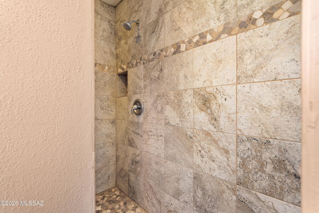 9300 E Amethyst Quartz Drive, Tucson, AZ 85747