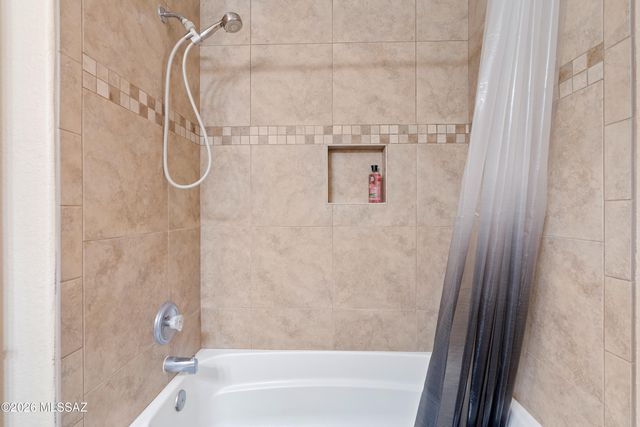 9300 E Amethyst Quartz Drive, Tucson, AZ 85747