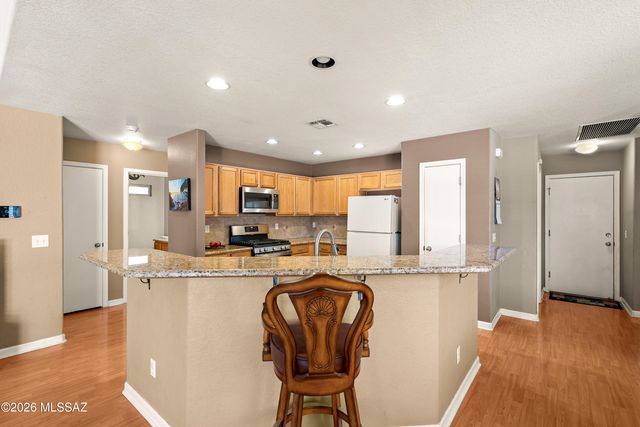 9300 E Amethyst Quartz Drive, Tucson, AZ 85747