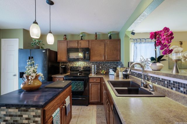 10914 Soogan Trl, San Antonio, TX 78245