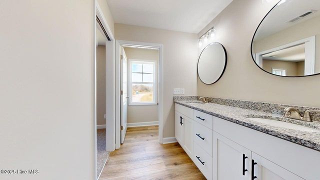 321 Starky Drive, Richlands, NC 28574