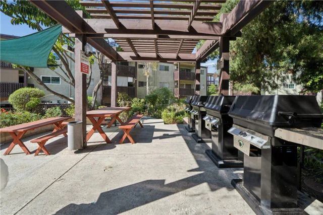 5840 Benner 301, Los Angeles, CA 90042