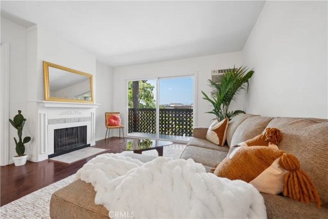 5840 Benner 301, Los Angeles, CA 90042