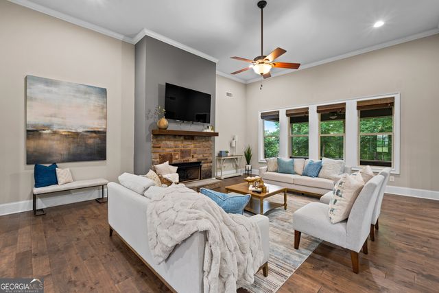 245 Discovery Lake Drive, Fayetteville, GA 30215