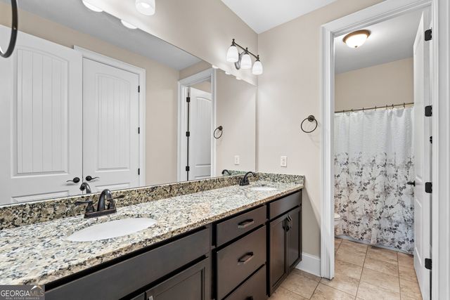 245 Discovery Lake Drive, Fayetteville, GA 30215