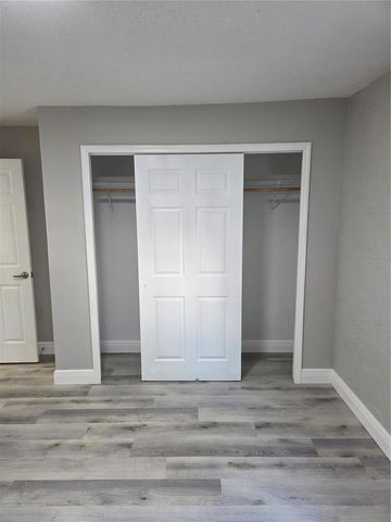 9004 TUDOR DR UNIT K103 K103, Tampa, FL 33615