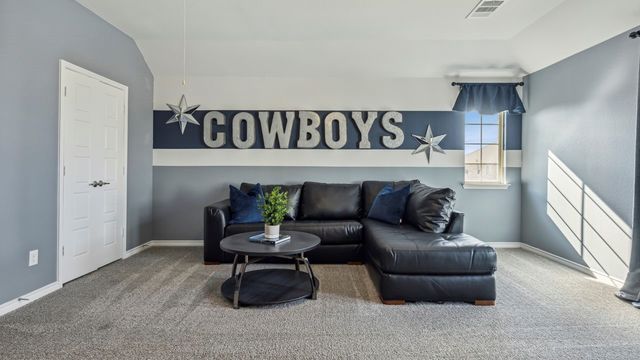 411 Carthage Street, Caddo Mills, TX 75135