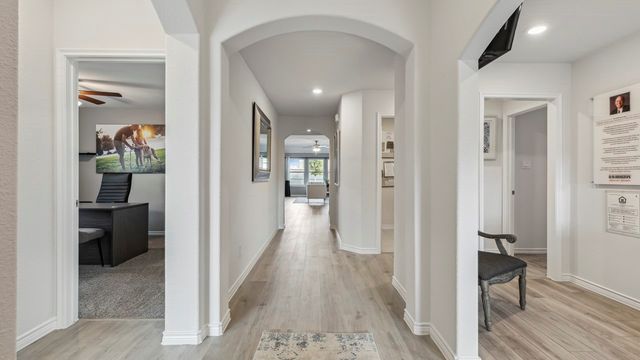411 Carthage Street, Caddo Mills, TX 75135