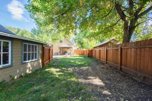 1213 14th Street S, Fargo, ND 58103