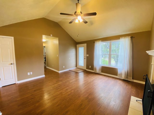 2754 Applemill Ct, Clarksville, TN 37040