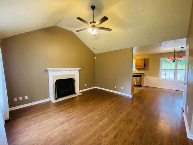 2754 Applemill Ct, Clarksville, TN 37040