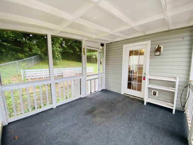 2754 Applemill Ct, Clarksville, TN 37040