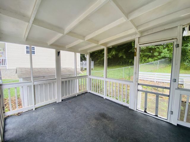 2754 Applemill Ct, Clarksville, TN 37040
