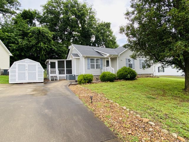 2754 Applemill Ct, Clarksville, TN 37040