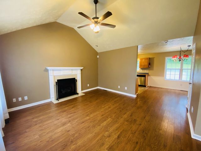 2754 Applemill Ct, Clarksville, TN 37040