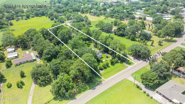 428 S Main Street, Loreauville, LA 70552