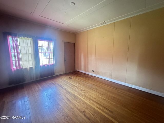 428 S Main Street, Loreauville, LA 70552