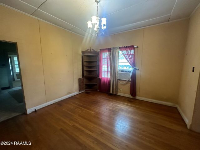 428 S Main Street, Loreauville, LA 70552