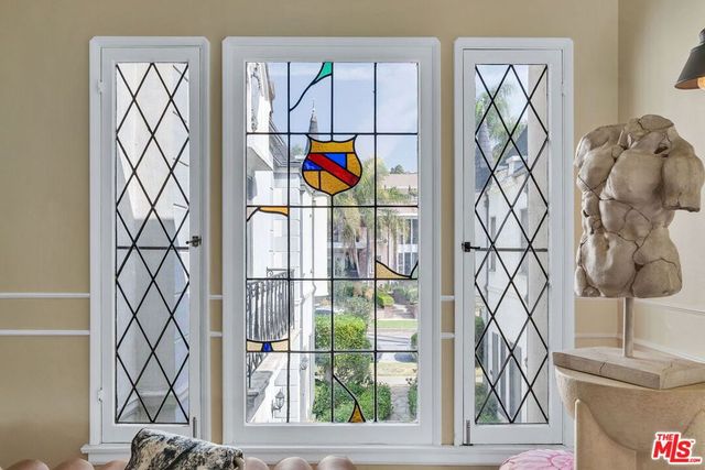 8016 Selma Avenue, Los Angeles, CA 90046