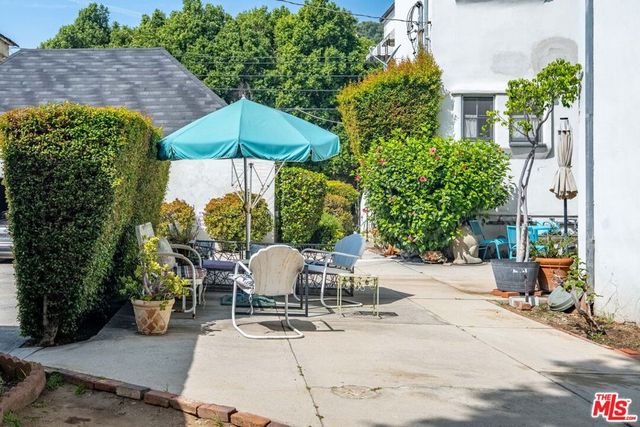 8016 Selma Avenue, Los Angeles, CA 90046