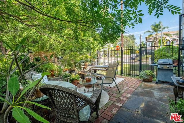 8016 Selma Avenue, Los Angeles, CA 90046