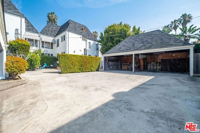 8016 Selma Avenue, Los Angeles, CA 90046