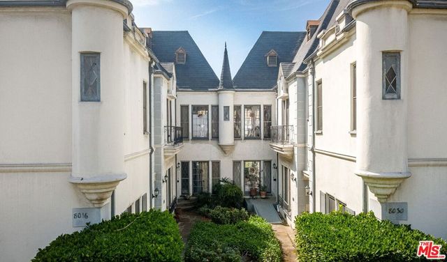 8016 Selma Avenue, Los Angeles, CA 90046