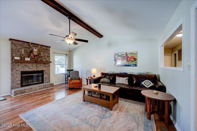 102 Pinewood Drive, New Bern, NC 28562