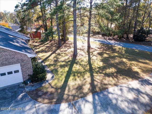 102 Pinewood Drive, New Bern, NC 28562