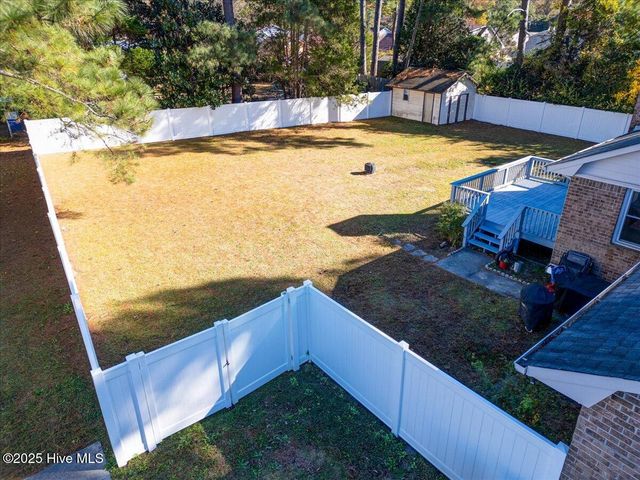 102 Pinewood Drive, New Bern, NC 28562