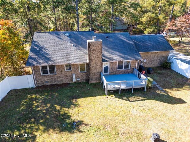 102 Pinewood Drive, New Bern, NC 28562