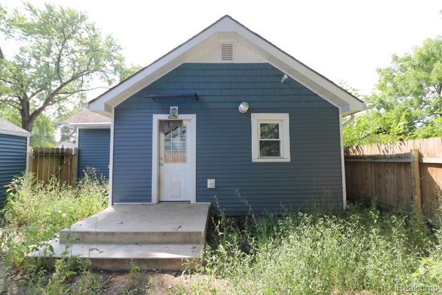 4142 Coggins Avenue, Flint, MI 48506