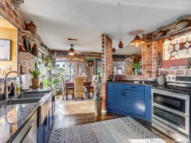 952 hedgestone, San Antonio, TX 78258