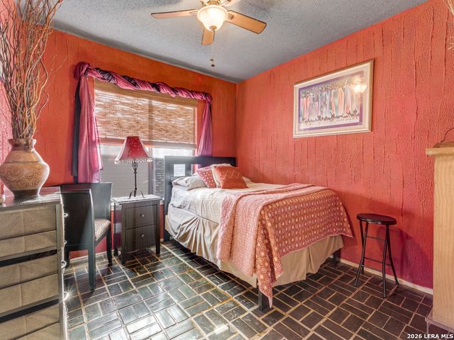 952 hedgestone, San Antonio, TX 78258