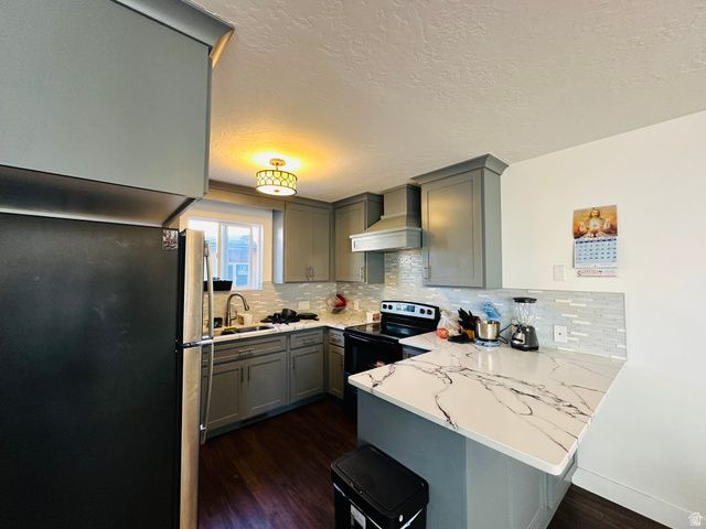 4930 W SHOOTING STAR AVE, West Jordan, UT 84081