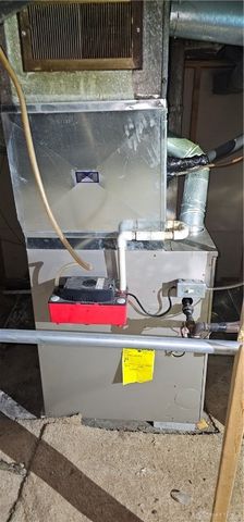 1233 Everett Drive, Dayton, OH 45402