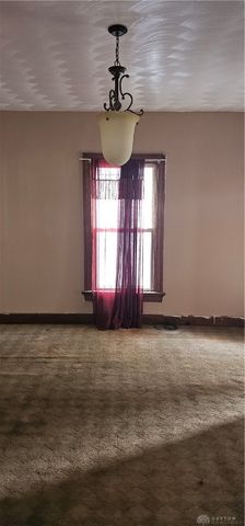 1233 Everett Drive, Dayton, OH 45402