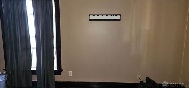 1233 Everett Drive, Dayton, OH 45402