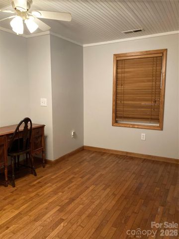 98 Secluded Cove, Waynesville, NC 28785